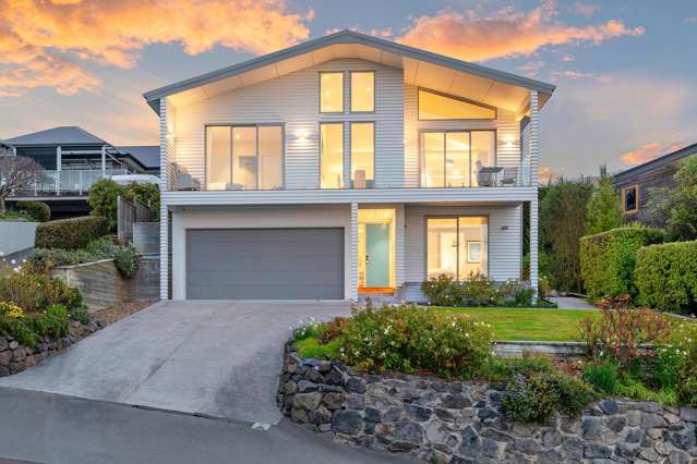 Elevated Elegance - Owners Downsizing