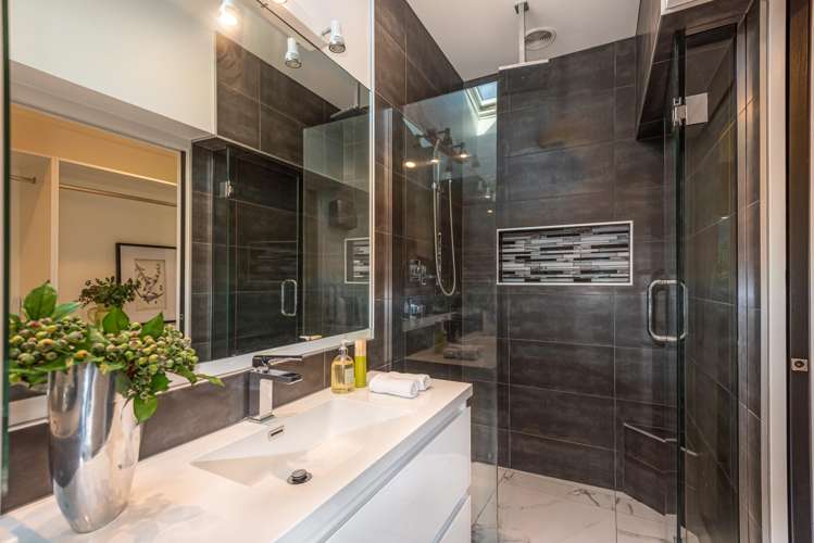 1/2 Sarabande Avenue Redwood_4