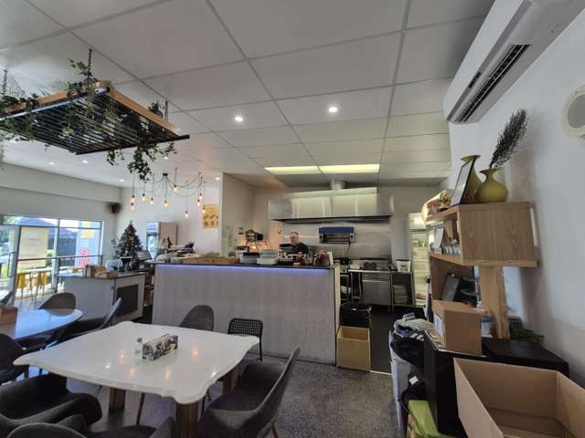 1/24 Henderson Vallery Road Henderson_1