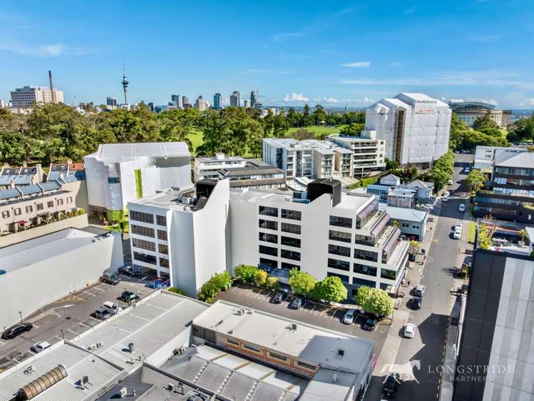 100 Carlton Gore Road Newmarket_1