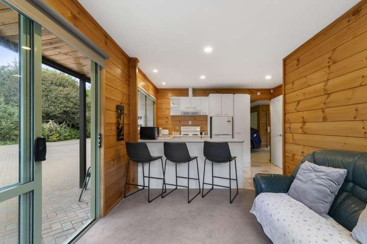 11 Helland Drive Bombay_16