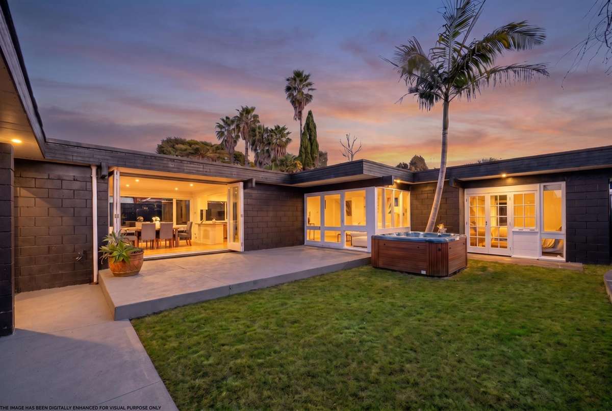 21 Lawrence Crescent_2