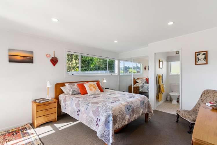 18 Uppingham Crescent Hillcrest_14