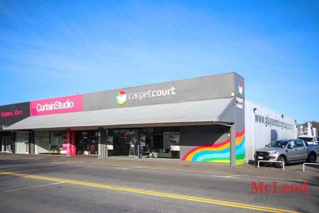 Expansive Retail Investment