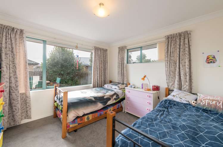 85 Aldinga Avenue Stoke_8