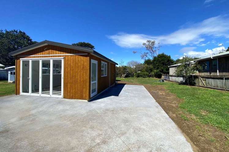 78 Howard Road Orere Point_10