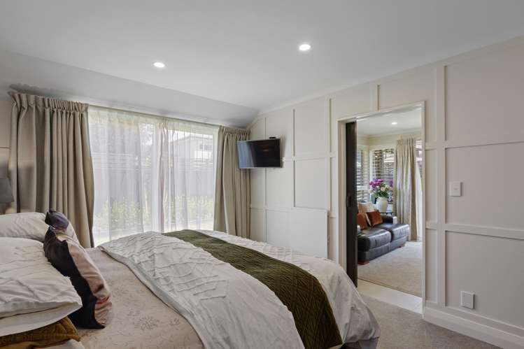 52 Broomfield Terrace Burwood_11