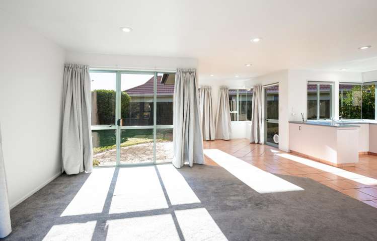 85 Kingsford Drive Stoke_2
