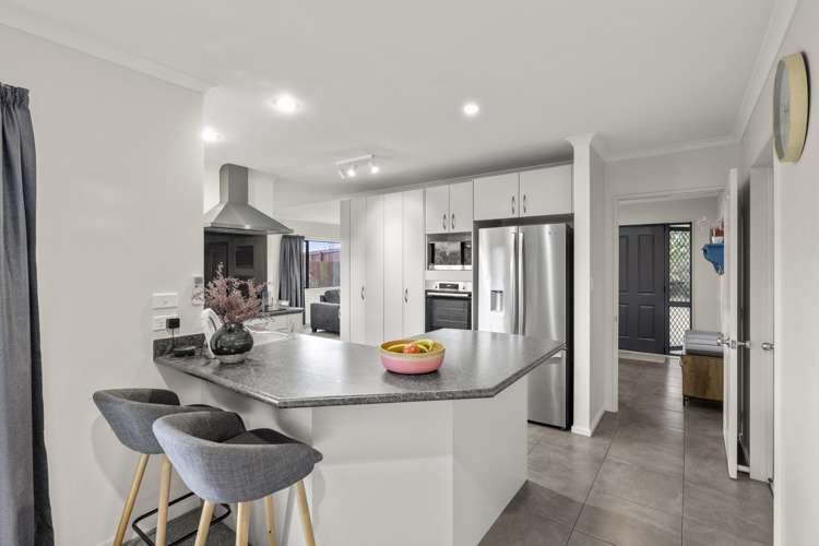 44 Falcon Drive Welcome Bay_13