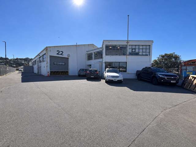 Rongotai warehouse, office and yard