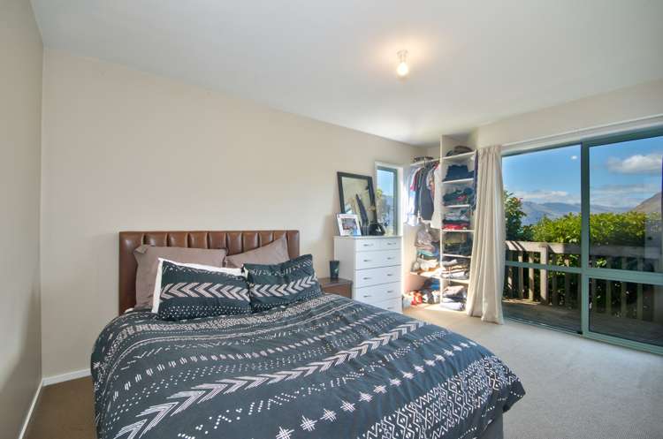 10a Caples Place Fernhill/Sunshine Bay_14