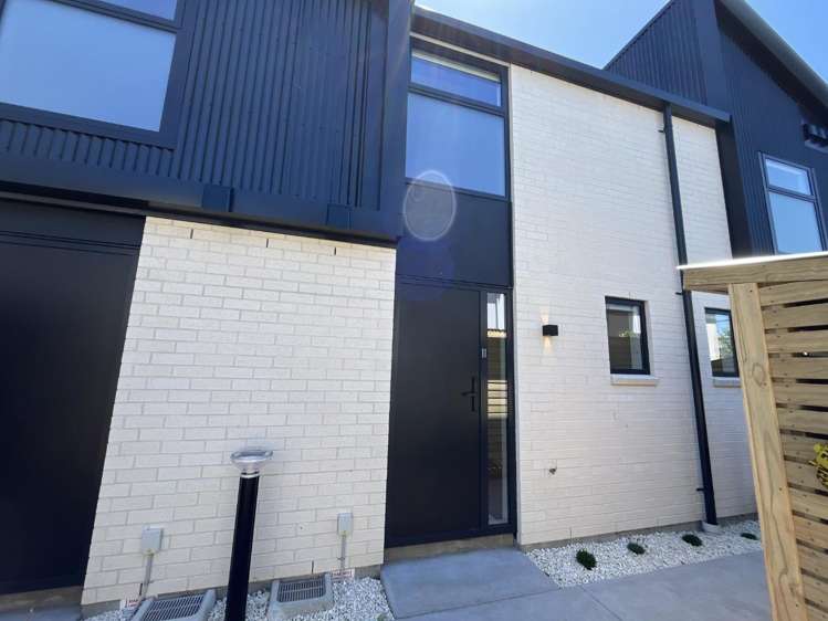 11/18 Feilding Street 1380_8