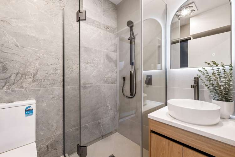 3A, 3B and 3D Towra Place Botany Downs_17