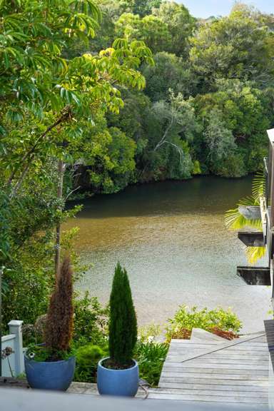 75C Waiatarua Road_1