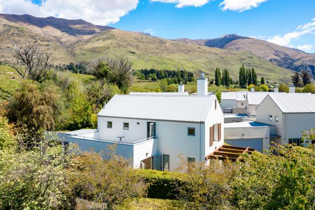 7 Meadowbrook Place Wanaka_1