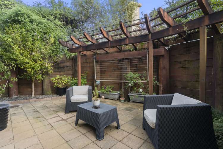 1 John Stokes Terrace Remuera_14