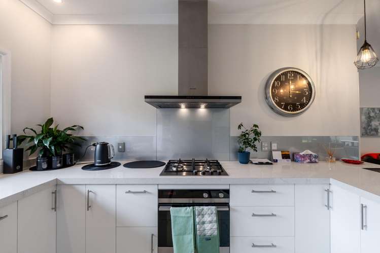 17 Raeburn Avenue Otatara_7