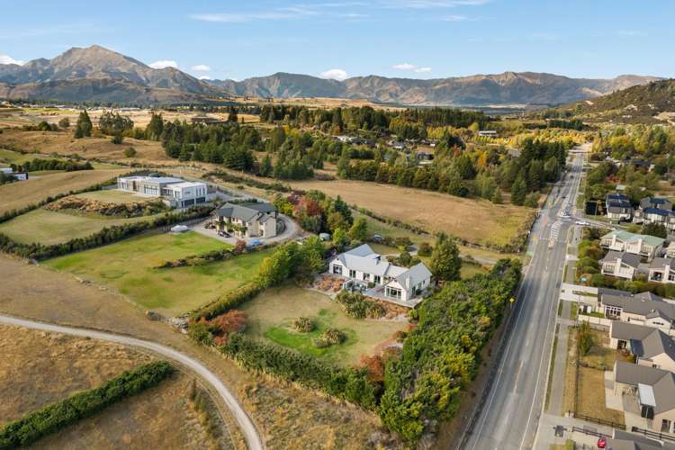 1 Peak View Ridge Wanaka_35