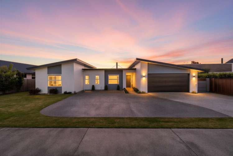 4 Spitfire Drive_1