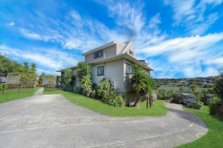 30 Oaktree Avenue Browns Bay_24