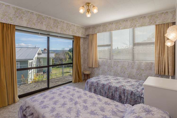 24 Hinerau Grove Waipahihi_7