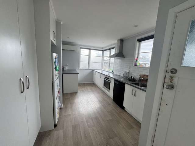  11 Macmillan Place Feilding_3