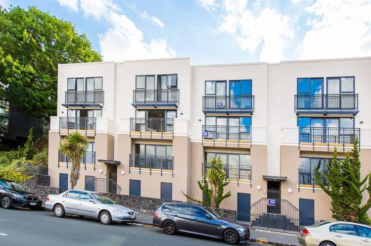 22/22 Normanby Road_0