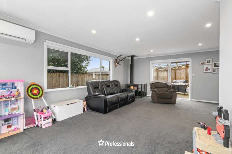 42 Mountbatten Grove Clouston Park_7