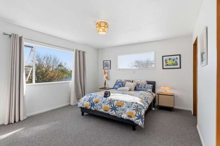 18 Croziers Road_5