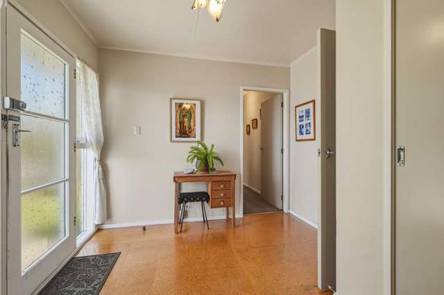 18 Alison Street Mangakakahi_2