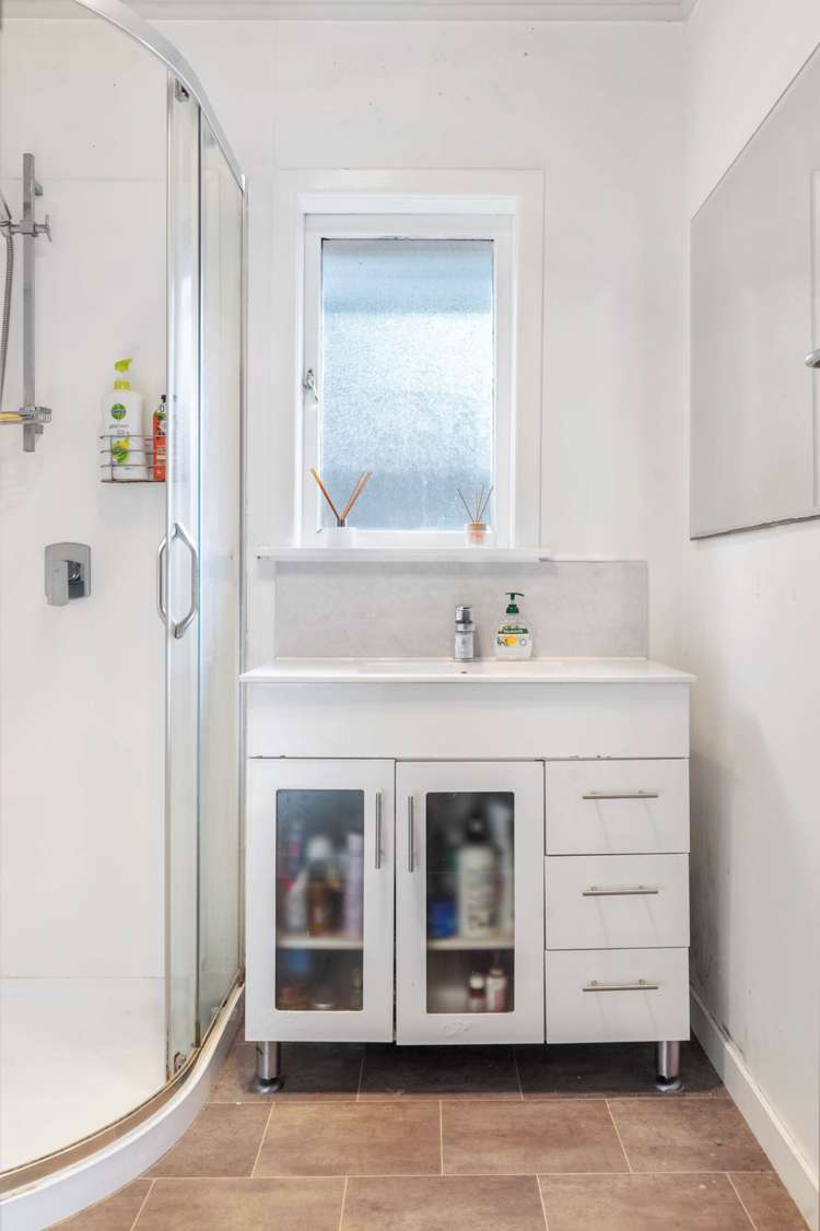 146 Clevedon Road Papakura_13