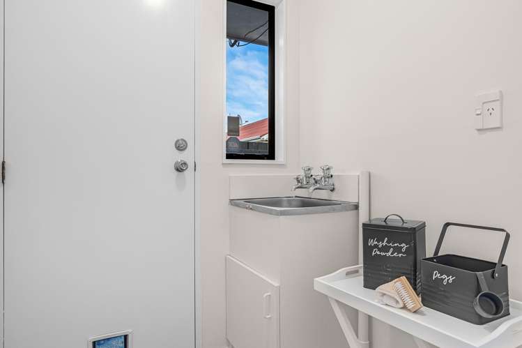 2/51 Tilford Street Woolston_12