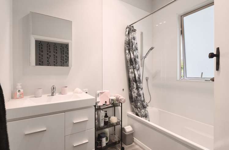 11 Cochrane Street Fairy Springs_9