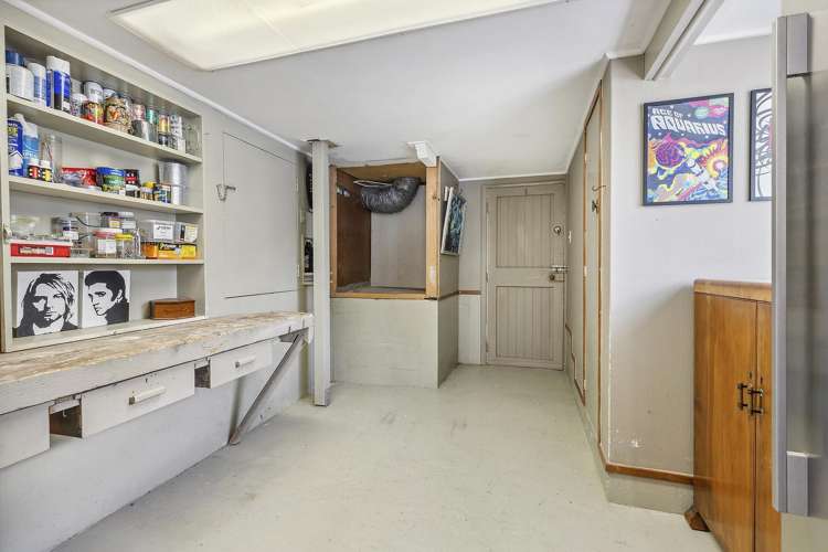 21 Waikare Street Karori_22