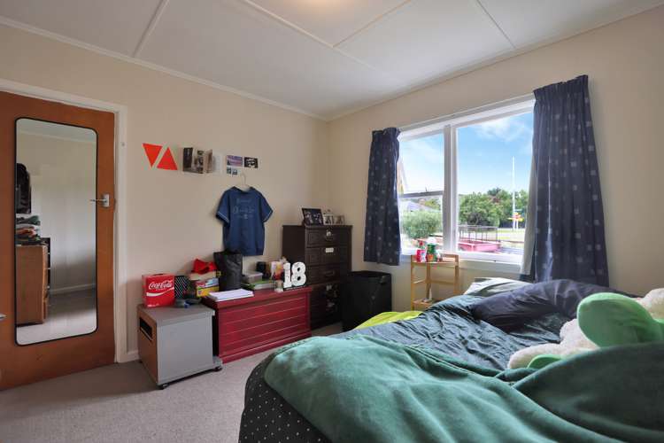 847 Boundary Road Willowby_13