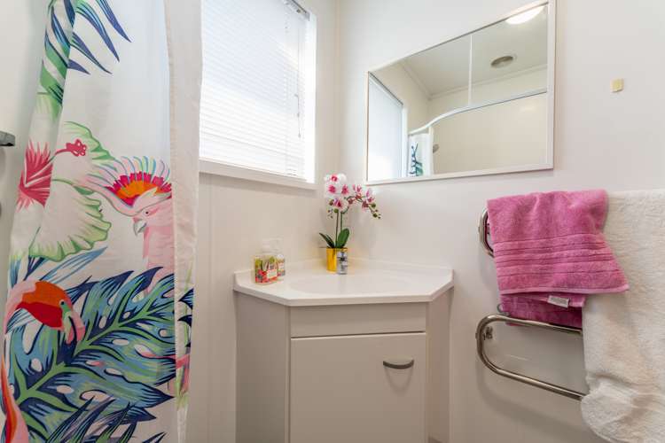 1/52 Avenue Road West End_14