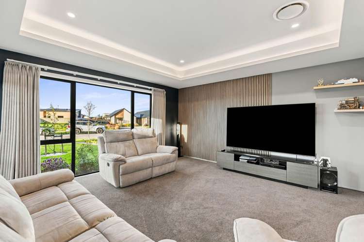 58 Carnaveron Drive Lincoln_13