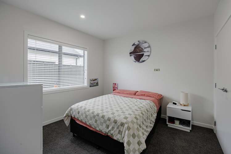 35 Arihi Crescent Frimley_9