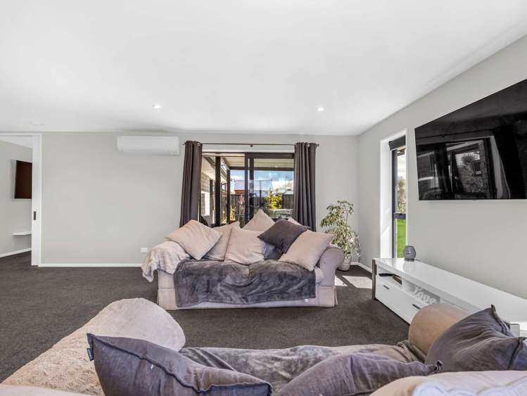 1 Cox Lane Amberley_18