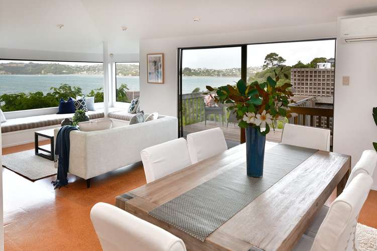 2/3 Beach Road Stanmore Bay_2