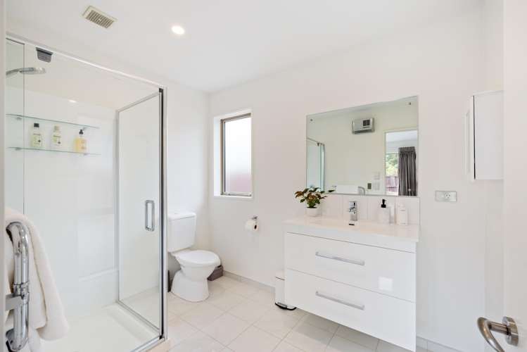 51a Harris Crescent Papanui_12