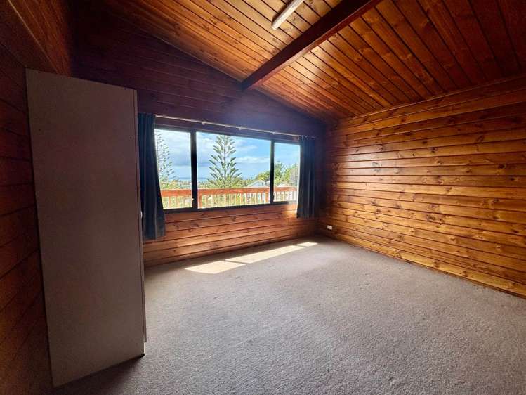 627 East Coast Road Browns Bay_10