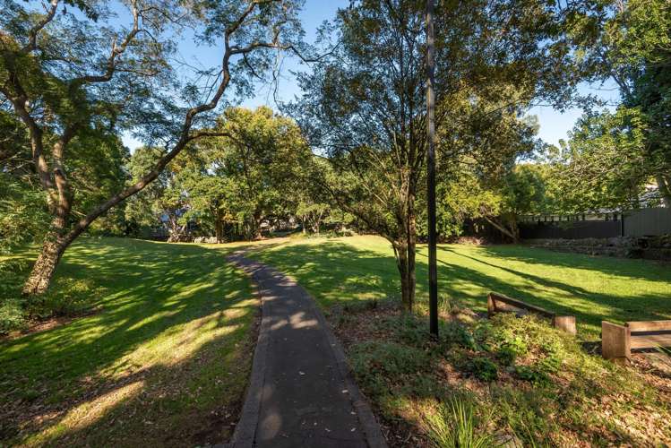 4/8 Edenvale Park Road Mt Eden_17