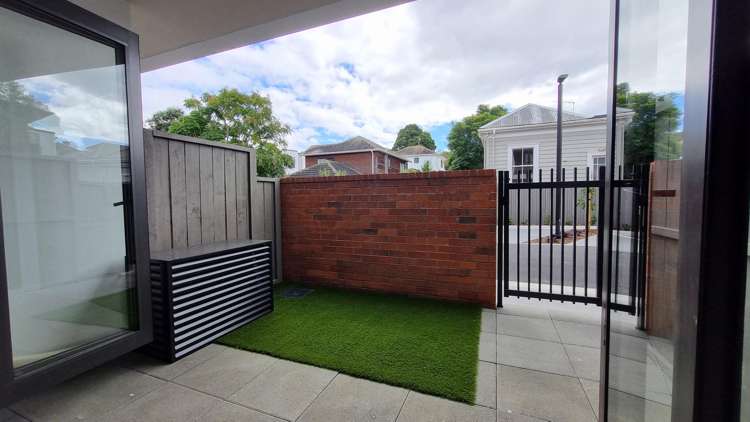 79A/124 Taylors Rd Mount Albert_4