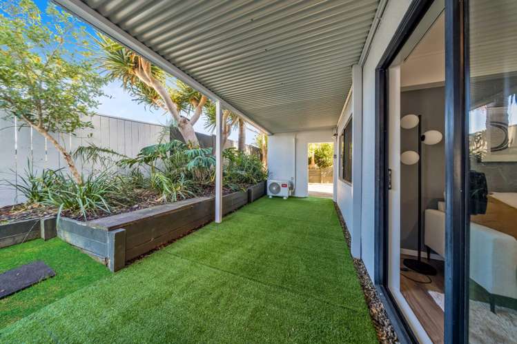 2/17 Lynton Road Bucklands Beach_23