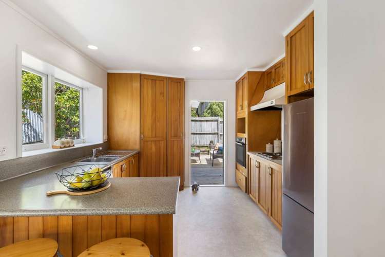 3/3 Seaview Road Milford_15