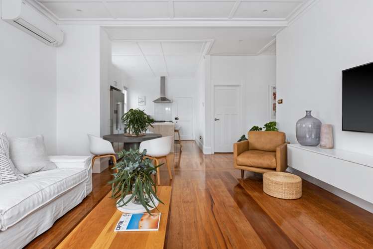 24a Jull Street Napier South_13