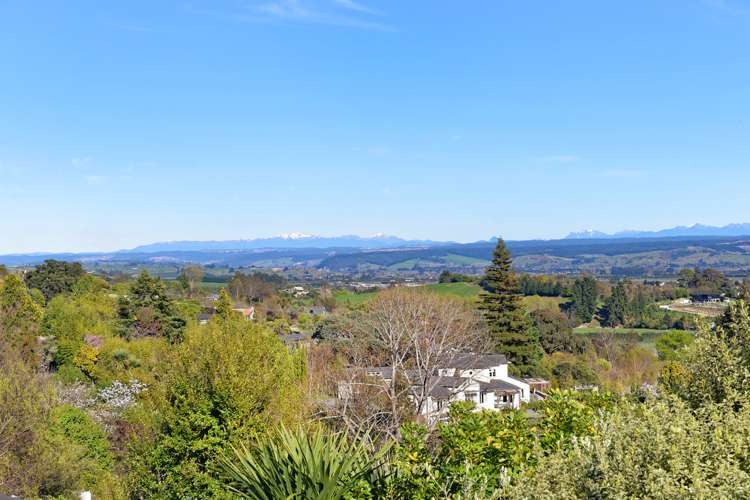 27 Hillplough Heights Richmond_23