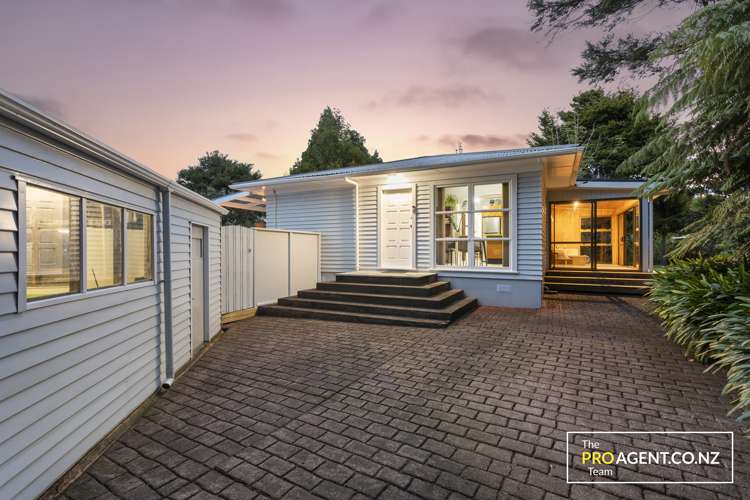 33 Lookout Drive Laingholm_24