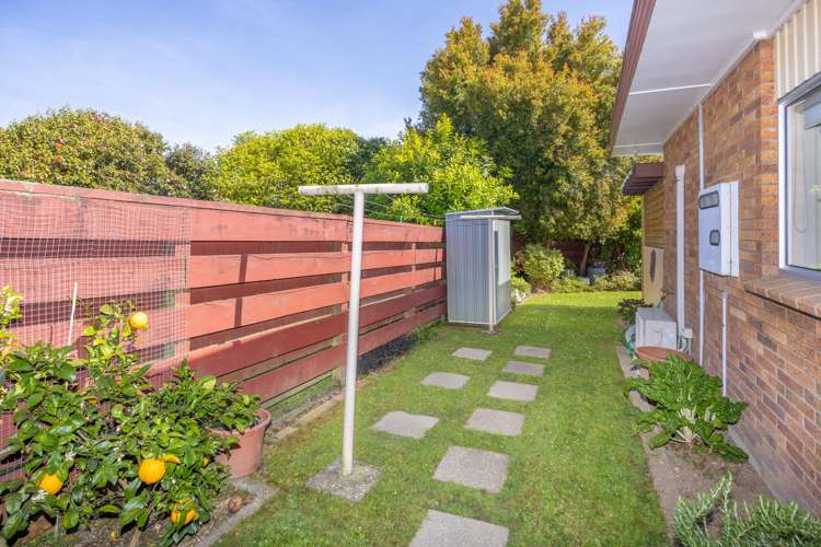 3 Sandringham Road Enderley_22